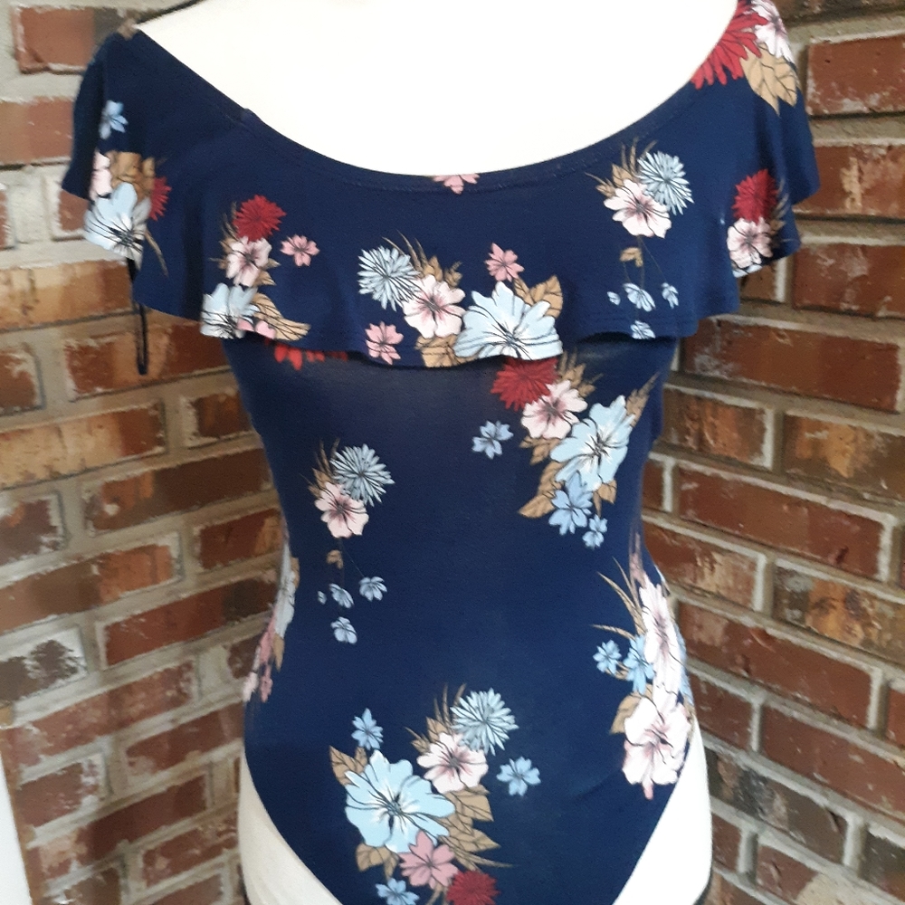 NWT Cape Juby off shoulder bodysuit